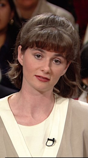 496K views · 7.1K reactions | Dawn claims her neighbor Cliff stepped on her toe and broke her foot. Cliff says Dawn and her husband won’t return their cat. | Iconic TV Moments | Facebook