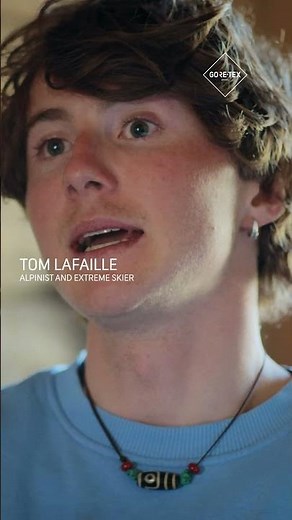 Imagine a run in a 45° slope… without ropes. On your own. See steep skiing in "Vertical Spirits".