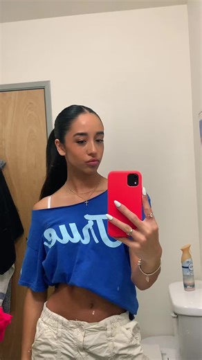 Zalia Oliva (@zalia.oliva)’s videos with been away - ༺✮༻