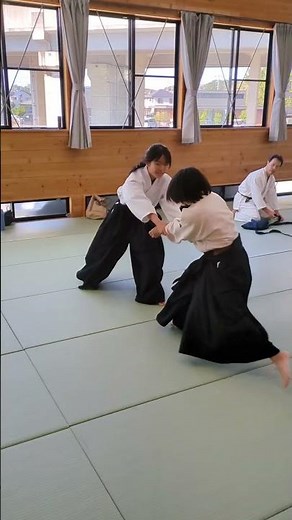 女子たちの呼吸投げ稽古 #aikido #合気道