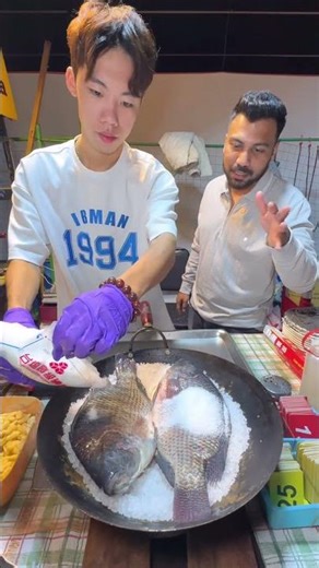 Salt Crusted BIG TILAPIA Fish Grill in TAIWAN 😱😍🔥🇹🇼 #shorts #taiwan #seafood