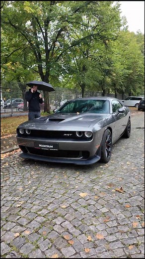 2.5K views · 77 reactions | Hellcat w manualu? Yes sir ❤️‍ #challenger #hellcat #carspotting #motoryzacja #v8 | VCentrum | Facebook