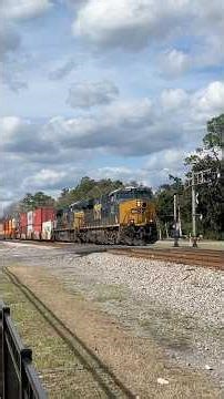 CSXT 840 leads CSX I025 through Folkston, GA 2/25/26 #csxt #csx #train #yt #yts #trains #shorts