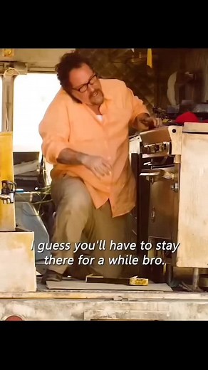 chefs offical on Instagram: "🎬 Chef (2014) Genre: Comedy/Drama IMDb Rating: 7.3/10 Rotten Tomatoes: 87% Starring: Jon Favreau, Sofia Vergara, John Leguizamo, Scarlett Johansson, Dustin Hoffman, Robert Downey Jr. Directed by: Jon Favreau Overview: Chef follows Carl Casper (Jon Favreau), a passionate chef who loses his prestigious restaurant job after a social media feud with a critic. Determined to reinvent himself, he starts a food truck business with the help of his son and best friend. Travel