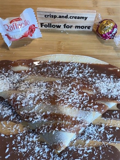Lindor Passionfruit & Mango x Raffaello Crêpe – Tropical Chocolate Crepe