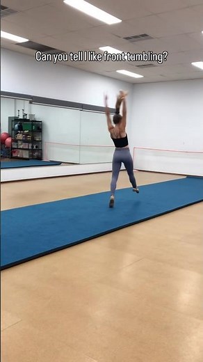 Front or back tumbling? 🤔