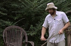 Willow Furniture Artist Justin Roberts > KET