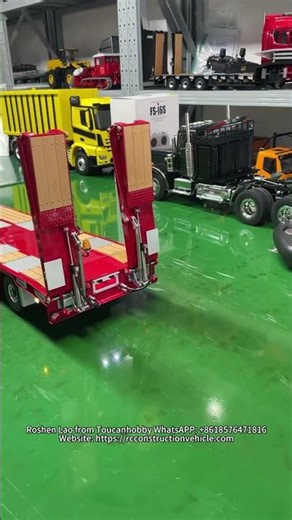 The custom-painted 1/14 deep red LESU hydraulic 3-axle trailer is done! 🤩 #rc #model #machine