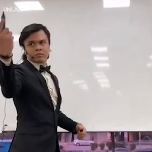 The greatest teacher of all-time... Wait for it 😂😂 | UNILAD