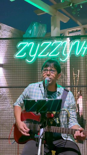 “Someday” by MLTR, live at Zyzzyva, Pune. #michaellearnstorock #somedaysomewhere | Michael Pereira