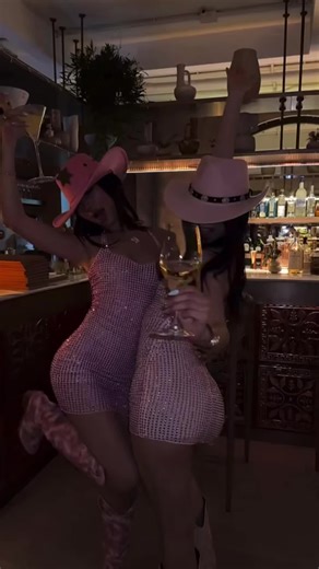 OOTD #r_studio #รีวิวเสื้อผ้า #oldmoney #elegante #ootd