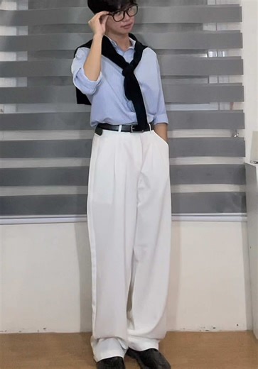 Stylish Wide Leg Pants and Long Sleeve Outfit Ideas