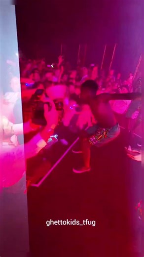 Energetic Dance Performance to 'Waka Waka' by Shakira