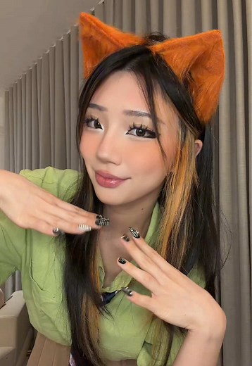 Nick Wilde Cosplay: Turning Myself Into My Biggest — Zootopia Costume Guide