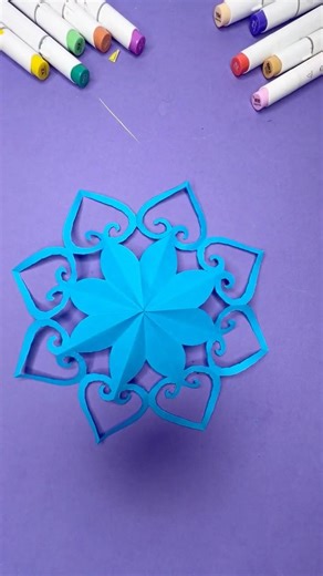 Easy Paper Snowflakes - How to make Snowflakes out of paper #papersnowflaketutorial
