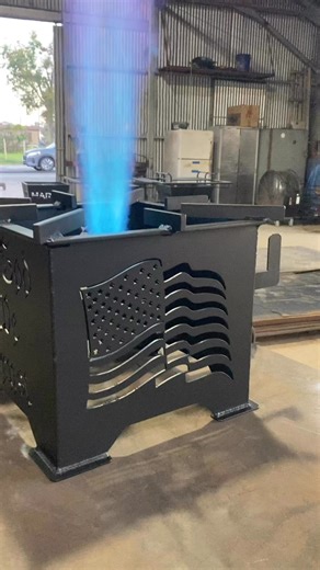 Propane burners custom built to your liking. This is our Patriot Model. Message if interested 🔥🦀🦞🦐🔥 @topfans #Louisiana #cajuncooking #louisianaseafood #bayoulife | Martin Iron Works LLC