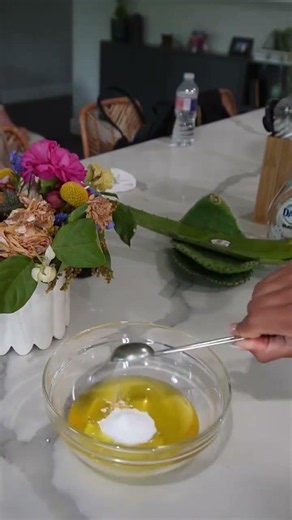 Store-bought deodorant can't compete with this #DIY #naturaldeodorant