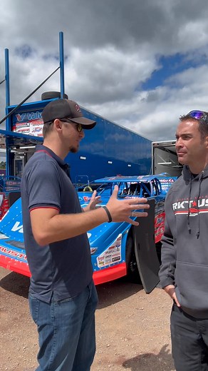 Josh Richards makes his return to Super Late Model Racing here at the Lernerville Speedway with the Lucas Oil Late Model Dirt Series for Hillbilly Hundred weekend!🤙🏻🏁 #Lernerville #lucasoillatemodeldirtseries #hillbilly100 #joshrichards | Lernerville Speedway
