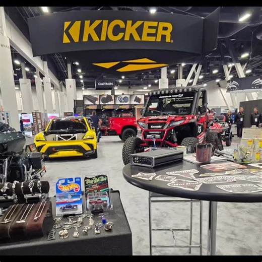 What a crazy busy Pinstriping Day at the @kickeraudio SEMA Show 2025 | Von Hot Rod | Facebook