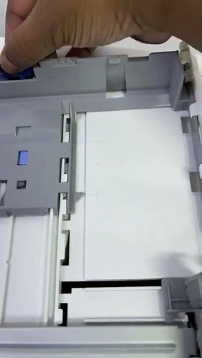 Paper Filling and Guide adjusting in Tray 2- HP printers