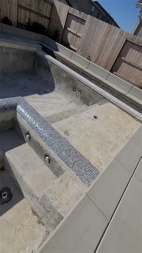 Pool and Spa #pentair #pool #swimmingpool #concrete #backyard #pool #Spa #waterfeature #diy