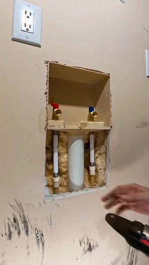 Installing new washing machine shut off valves 🚰💦 #asmr #diy-003 | Paulette Benitez