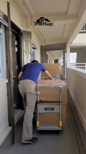 We get it. Most adult diapers feel like you’re wearing a pillow. 😫They’re hot, thick, and scream "DIAPER" the moment you put them on. 😄With TrueHugz, you won’t even notice it’s there. ✨ Designed to feel like disposable underwear ✨ Super-absorbent, ultra-thin, and breathable ✨ Built for Singapore’s humidity ✨ Pack up to 20 pcs/bag, more value, less waste Finally, incontinence protection that doesn’t feel like punishment. 🎁Claim your FREE SAMPLE today. 👇 #seniorcare #truehugz #incontinance #ac