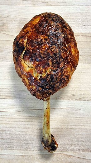 foodkagechris on Instagram: "Luffy's Meat on the Bone 🍖🏴‍☠️ The Recipe is by Sanji's Cookbook "One Piece Pirate Recipes" I just added some extra spices for more flavor ^_^ Recipe: -4 chicken drumsticks -4 hard boiled eggs -30g breadcrumbs or panko -3 tbsp milk -500g ground chicken -vegetable oil -1 egg -garlic powder -paprika powder -thyme -MSG -salt & pepper Make chicken drumstick (tulips). Use a kitchen scissors to cut the meat loose from the handle end of the drumstick. Roll the meat down t