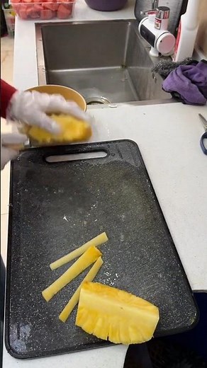 Creative Pineapple Cutting & Carving IdeasPineapple Fruit Art Easy and Beautiful Carving Designs