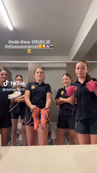 Posting it cause I’m very proud @eva @RUBY.W @edie @lizasmain @elizassupersecret🤗🥰🦄📸🥹 @edie