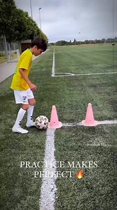 98K views · 8K reactions | 푻풐 풃풆풔풕 풕풉풆 풃풆풔풕, 풚풐풖 풉풂풗풆 풕풐 풘풐풓풌 풕풉풆 풉풂풓풅풆풔풕 ~ ⚽ | Football Hacks | Facebook