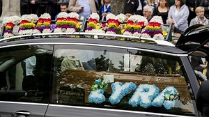 McKee funeral hears call for 'road of non-violence'