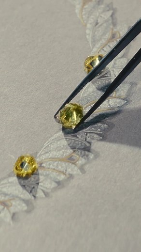 House ambassador ROSÉ wears the Butterfly chapter of Blue Book 2026: Hidden Garden. From vivid yellows to luminous whites, the magnificent designs bring together extraordinary diamonds. A mystical butterfly emerges in abstract form through exceptionally matched Fancy Vivid Yellow diamonds set within platinum wings veined with 18k yellow gold, capturing the fluttering warmth of sunlit wings and the intricate texture of motion. #TiffanyAndCo #TiffanyBlueBook #TiffanyHighJewelry