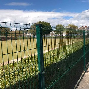[Hot Item] Galvanized Steel & Powder Coated Black Weld Mesh Fence Panels.