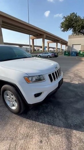 Introducing the 2016 Jeep Grand Cherokee Laredo