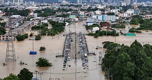 Deadly Flooding in Thailand Prompts Rescues and Evacuations