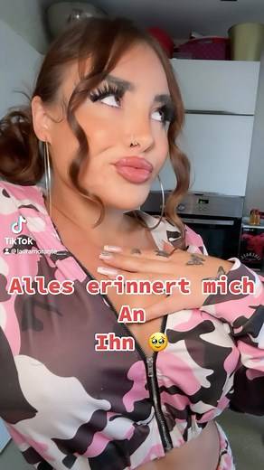 Laura Morante Frascella on Instagram: "🥹alles erinnert mich an ihn …😫#haha #lol #lustig #fun #funny #komedi #erinnerungen"