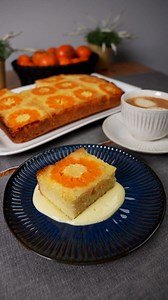 Vor Saisonende haben wir heute Mandarinenkuchen gebacken 😋 Dieser sieht nicht nur super aus, sondern schmeckt mit den Mandarinen im Inneren und dem Puddingboden so gut, dass man diesen definitiv mal zusammen mit einer Tasse Kaffee probieren sollte 🍊 Before the end of the season we baked tangerine cake today 😋 This not only looks great, but tastes so good with the tangerines inside and the pudding base that you should definitely try this together with a cup of coffee 🍊 Bugün mevsimi geçmeden 