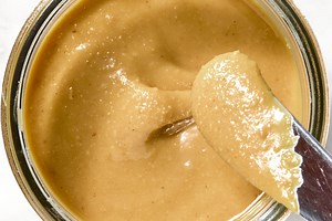 Homemade Peanut Butter