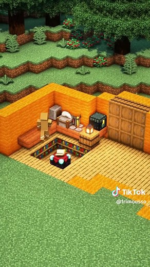 Building a Fox House in Minecraft