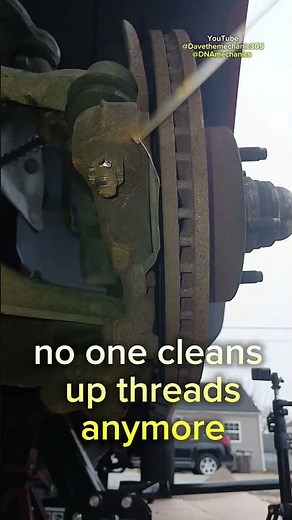 Why doesn't anyone clean threads anymore? #mechanic #tips #diy