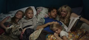 'Overboard' Trailer: A Big Lie Creates A Nice Little Family In The Remake With Anna Faris And Eugenio Derbez - SlashFilm