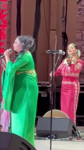 Ángeles Ochoa & Mariachi Reyna de Los Ángeles (Live)