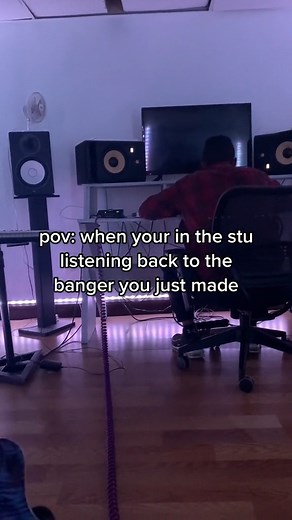 best feeling #musicproducer #producertok #musicstudio #sessionguitarist #soundengineer @lemonadeplayboy #guitarloops #guitarsample #guitarist #fblifestyle | Gabeflow