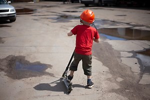 The 10 Deadliest Toys of the 2000's | Rave Mobile Safety