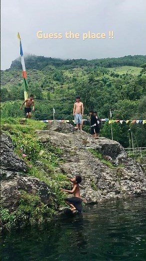 Natural swimming pool found on the way 🌳
