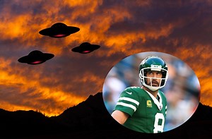 Aaron Rodgers Hoping To Bring In Aliens With '5E Experience' And Green Lasers Amid Mysterious Drone Sightings