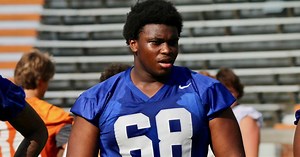 Gilmer 2027 five-star OL Ismael Camara blown away by raucous atmosphere at Texas