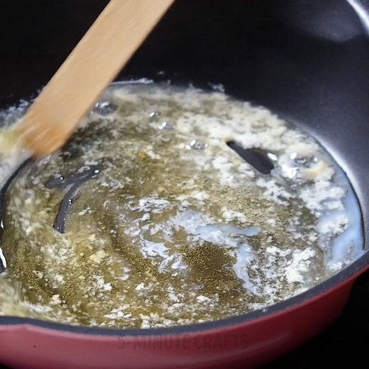 651K views · 1.1K reactions | DIY Natural hair removal‍♀️ How to make sugar honey wax | 5-Minute Crafts USA | Facebook