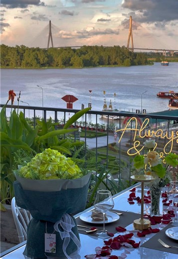 Nhà Hàng Kavy: Địa Điểm Hẹn Hò Lãng Mạn ở Cần Thơ